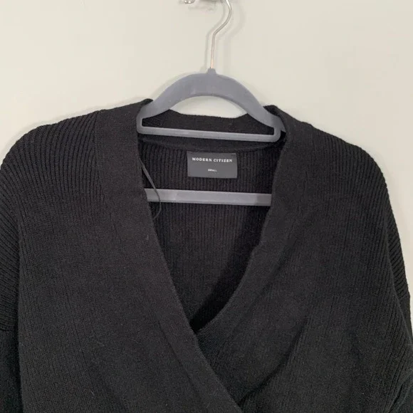 Modern Citizen Black Surplice Wrap Cropped Ribbed Sweater Fitted Size Small - Picture 4 of 11